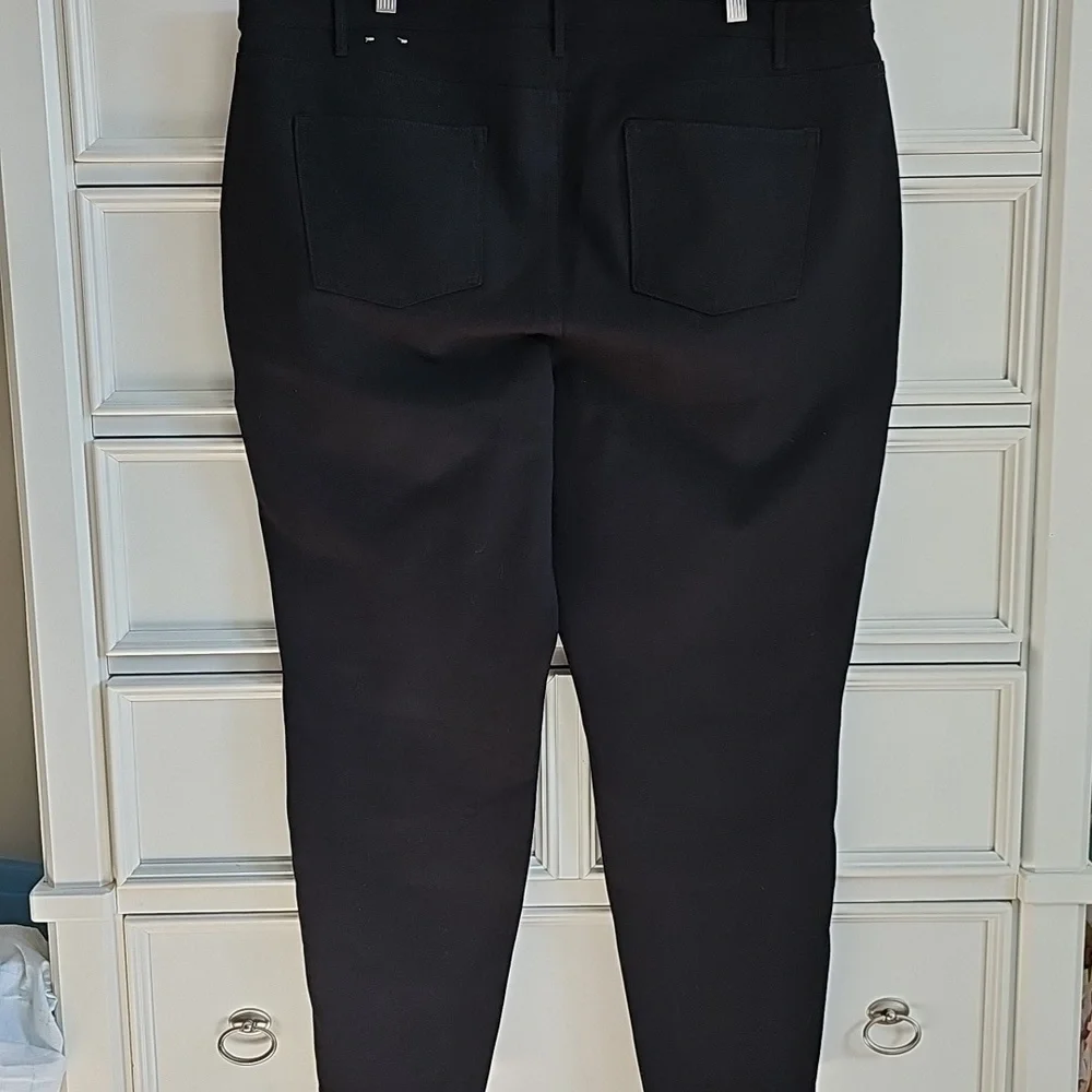 Talbots Soho 5-Pocket Jet Black Leggings.
